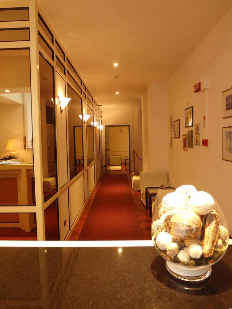 Hotel Nettuno Porto San Giorgio Exteriör bild